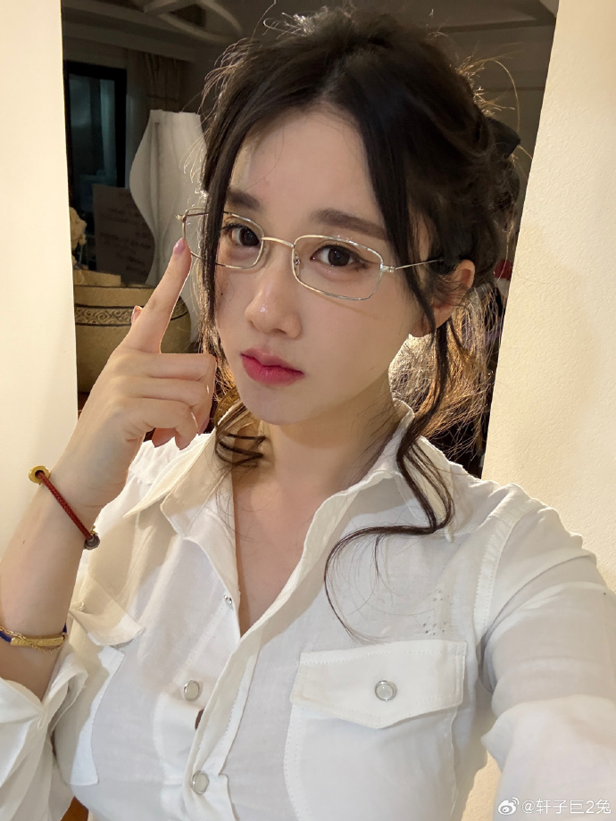 轩子巨2兔